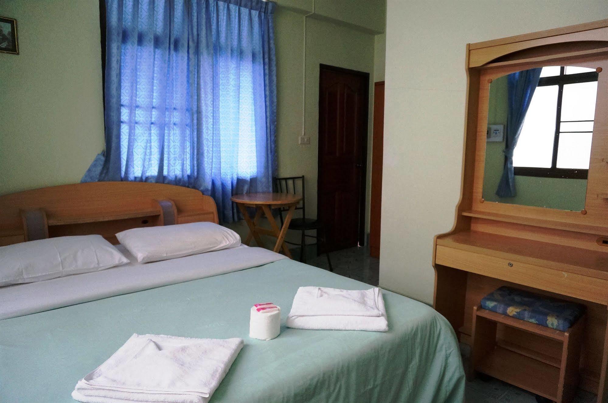 Celtic Inn Guest House Hua Hin Ngoại thất bức ảnh